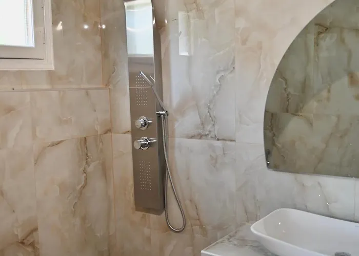 Rastoni Skiathos 펜션 *