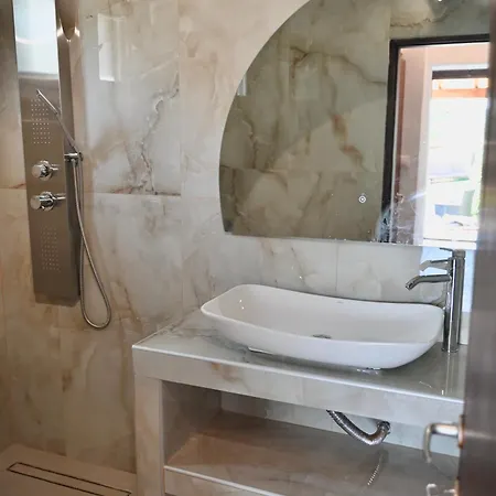 Rastoni Skiathos * Трулос