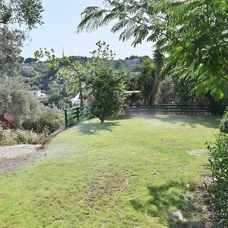 Rastoni Skiathos Трулос