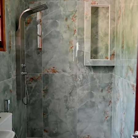 Rastoni Skiathos * Трулос