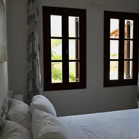 Rastoni Skiathos Трулос